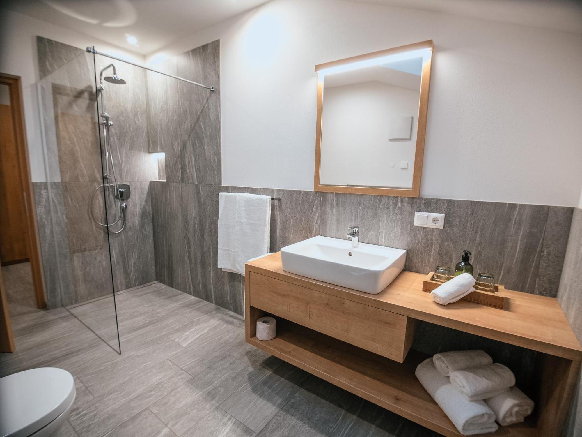 Zum Sonnentor App Larix Apartment Lutago Ngoại thất bức ảnh